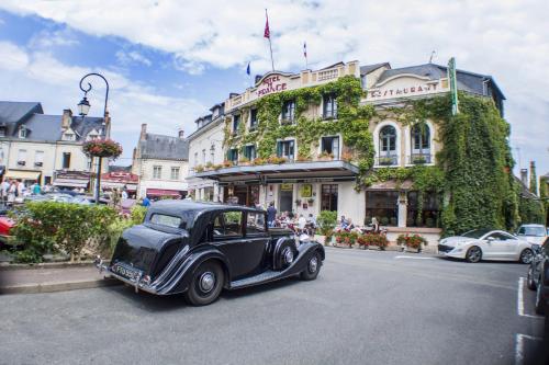 Logis Hotel De France : Hotel near Fontaine-les-Coteaux