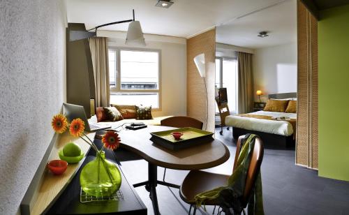 Aparthotel Adagio Annecy Centre : Guest accommodation near Metz-Tessy