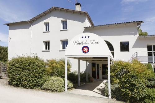 Hotel du Lac Foix : Hotel near L'Herm