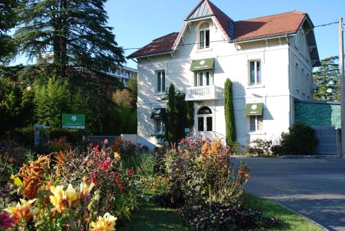 Hôtel de charme L'Orée du Parc : Hotel near Montchenu