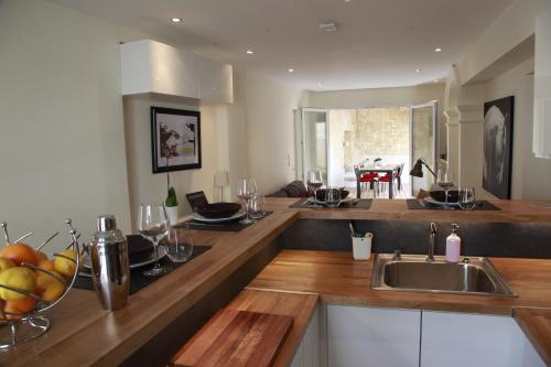 Suite Appart Place Versepuy : Apartment near Lamorlaye
