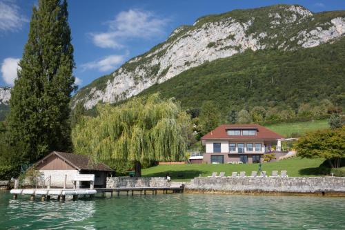 Villa Bagatelle - Vision Luxe : Guest accommodation near Menthon-Saint-Bernard
