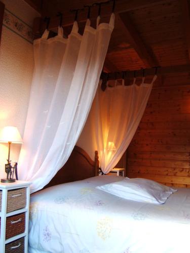 B&B Chalet l'Epinette : Bed and Breakfast near Corcieux