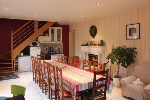 Maison Familiale À Recey-Sur Ource : Guest accommodation near Chaumont-le-Bois