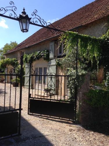 Maison Les Chandelles : Guest accommodation near Calès