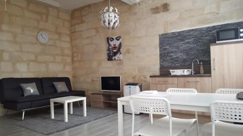 Appartement Intra-Muros : Apartment near Avignon