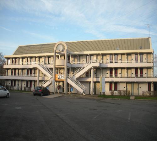Premiere Classe Dreux : Hotel near Boissets