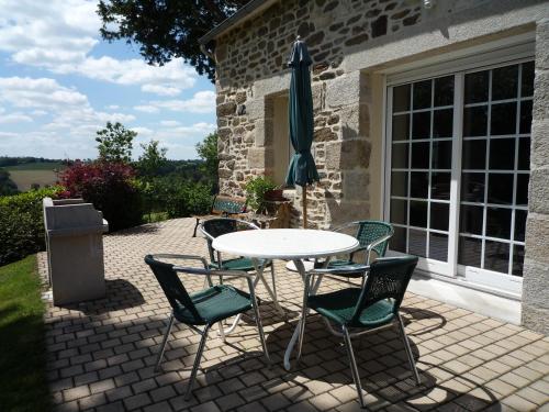 L'if : Guest accommodation near Carhaix-Plouguer