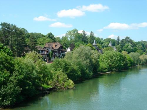 Domaine De Chantemerles : Guest accommodation near Le Mée-sur-Seine