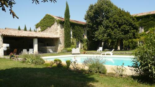 Domaine du Vivier : Bed and Breakfast near Cléon-d'Andran