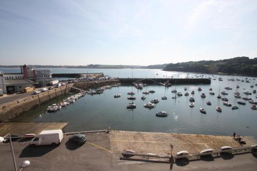 Appartement Design I Port Douarnenez : Guest accommodation near Le Juch