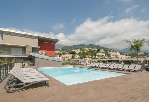Résidence Pierre & Vacances Premium Julia Augusta : Guest accommodation near Roquebrune-Cap-Martin