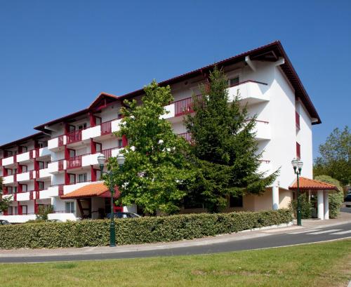 Résidence Pierre & Vacances Eguzki : Guest accommodation near Saint-Jean-de-Luz