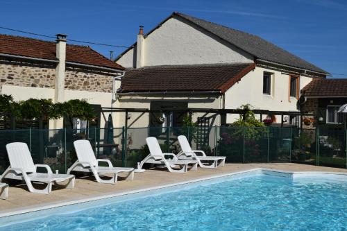 Les Roues Vertes : Guest accommodation near Oradour-Saint-Genest