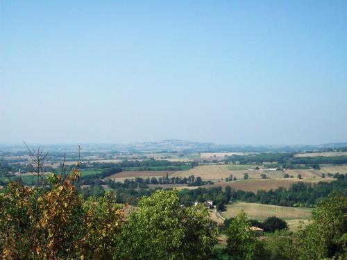Les Chimères : Bed and Breakfast near Belfort-du-Quercy