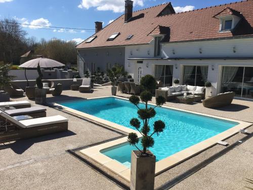 Villa de la Croix : Bed and Breakfast near Rouilly-Saint-Loup