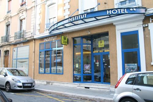 Logis Institut Hotel : Hotel near Saint-Nizier-du-Moucherotte