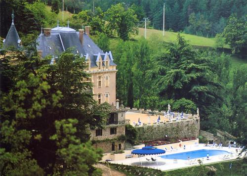 Chateau d'Urbilhac : Bed and Breakfast near Champis