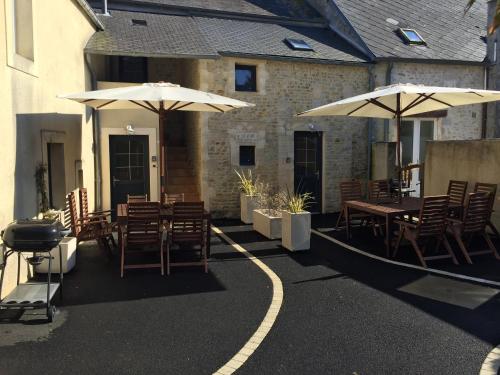 DDay Holiday Home near Bayeux : Guest accommodation near Tessel
