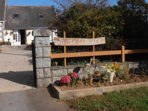 La Clôture : Guest accommodation near Buléon