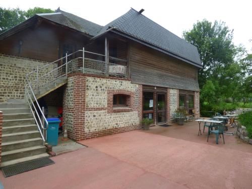 La Ferme du Manoir Etretat : Guest accommodation near Sausseuzemare-en-Caux