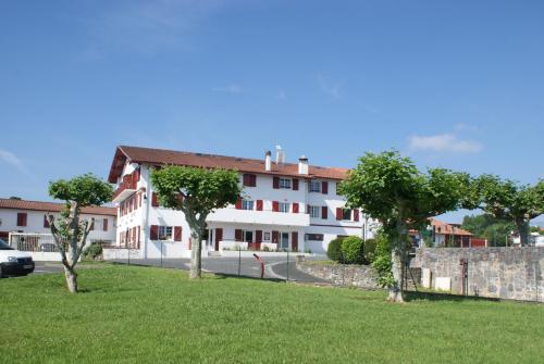 Hôtel Résidence Bergara : Hotel near Cambo-les-Bains