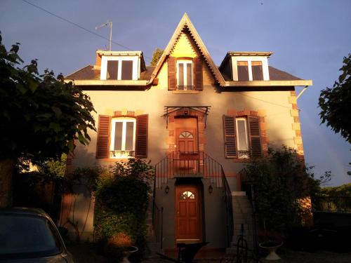 Les Buissonnets : Apartment near Tamnay-en-Bazois