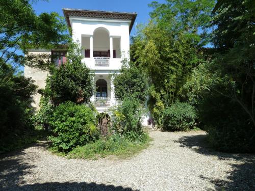 Maison Butterfly : Bed and Breakfast near Margon