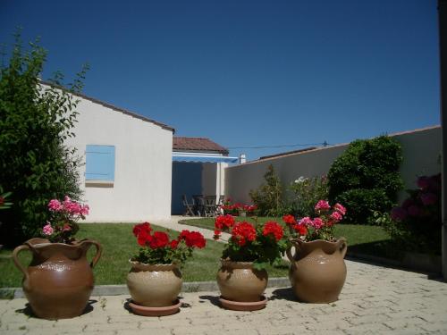 Villa Sereine : Guest accommodation near Lairoux