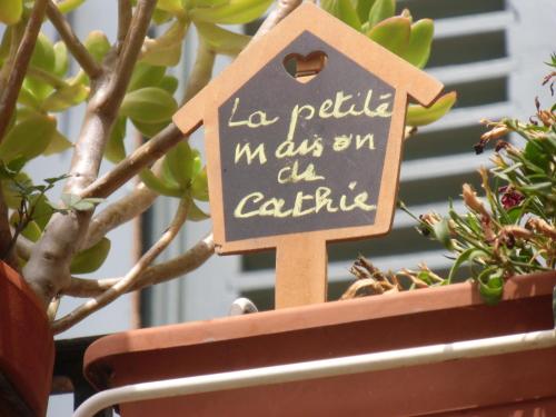 Petit Grenier Douillet De Cathie : Bed and Breakfast near Lirac