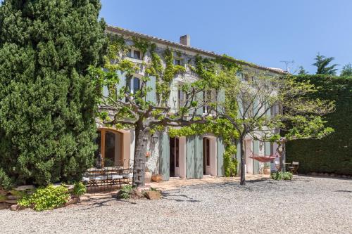 Villa Rouge : Guest accommodation near Camplong-d'Aude
