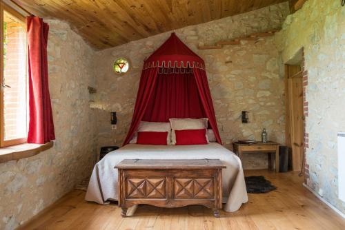L'Auberge Médiévale - Maison d'hôtes : Bed and Breakfast near Castanet