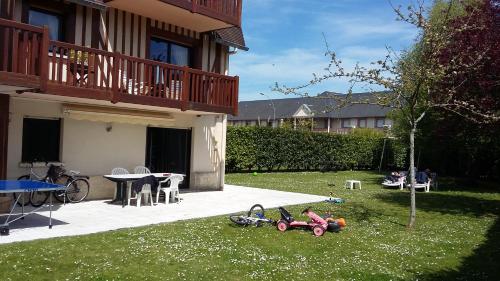 Les Manoirs : Apartment near Deauville
