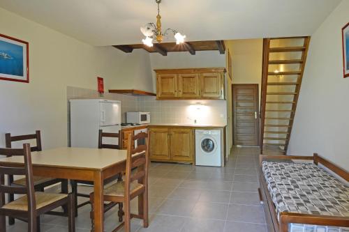 Residence Mare e Sole : Guest accommodation near Penta-di-Casinca