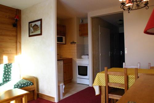 Multi-Residences 1800 : Apartment near Mizoën