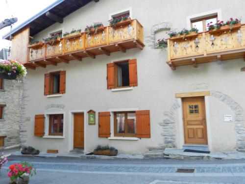 Gites de la combe : Guest accommodation near Lanslebourg-Mont-Cenis