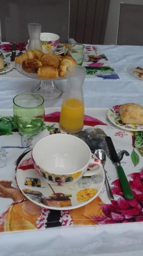 Le Petit Verger : Bed and Breakfast near Brugairolles
