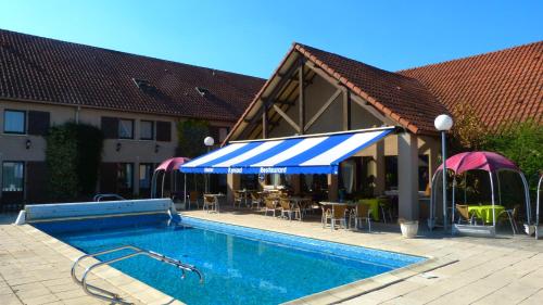 Kyriad Bergerac : Hotel near Mescoules