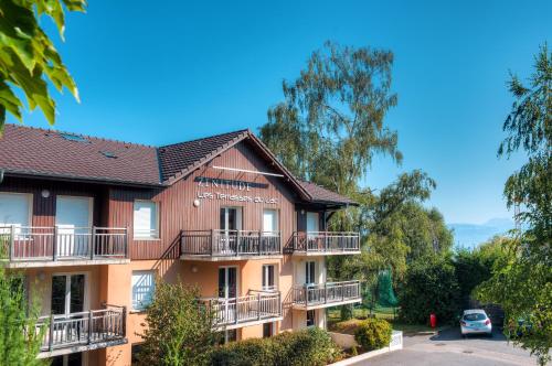 Zenitude Hôtel-Résidences Les Terrasses du Lac : Guest accommodation near Thonon-les-Bains