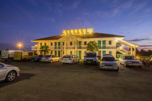 Aireco : Hotel near Maurrin