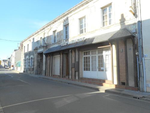 Résidence Le Balzac : Guest accommodation near Crissay-sur-Manse