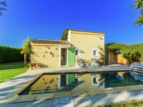 Holiday Home Tournesol : Guest accommodation near Roaix