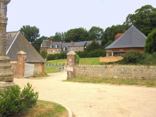 Gite Domaine Saint Julien : Guest accommodation near Le Bourg-Dun