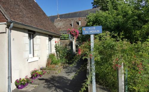 La Petite Lucette : Guest accommodation near Saint-Ouen-les-Vignes