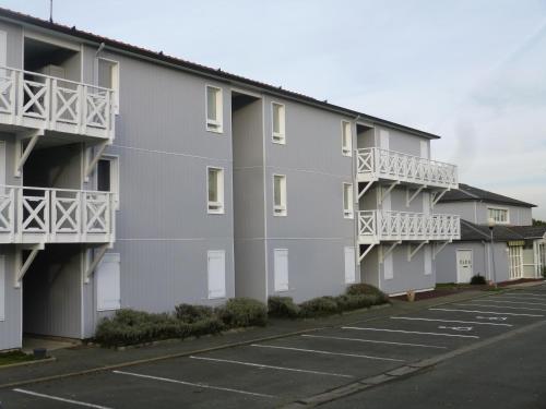 Fasthotel Angers Beaucouzé : Hotel near Saint-Martin-du-Fouilloux
