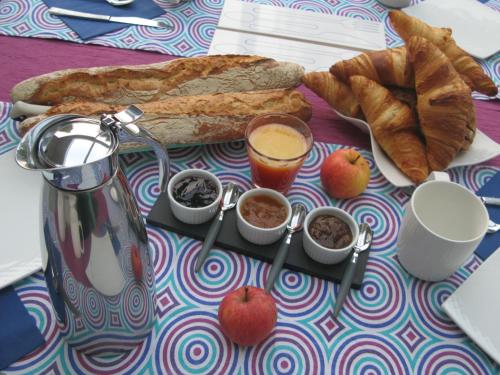 Les Chambres de l'Ile : Bed and Breakfast near Le Ban-Saint-Martin