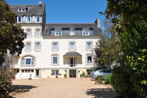Logis Hermitage : Hotel near Louannec