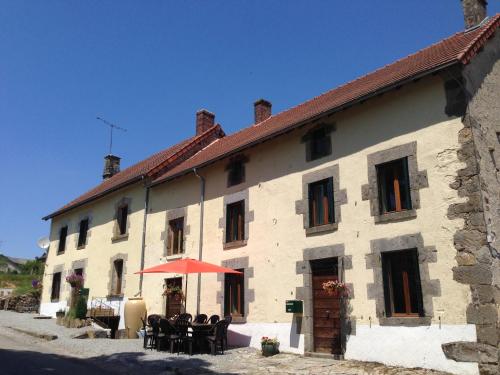 Meadow View Gîtes : Guest accommodation near Sardent