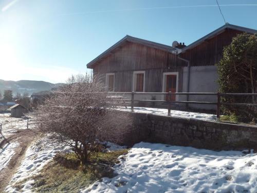 Equi'val : Guest accommodation near Tendon