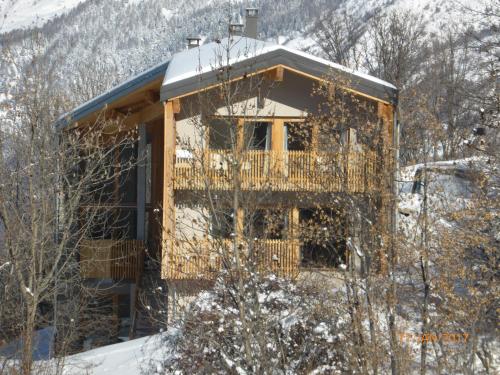 Chalet le 1000 Thabor : Guest accommodation near Montricher-Albanne